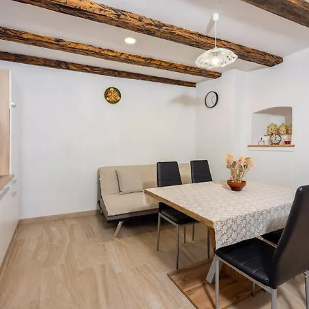 In 45277 Grizane-Belgrad