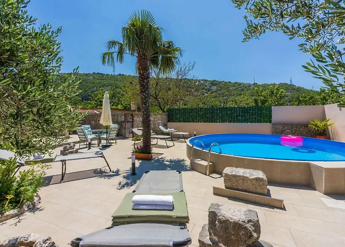 In 45277 Villa *