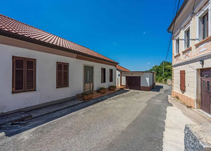 In 45277 Villa