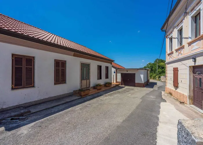 In 45277 Villa *