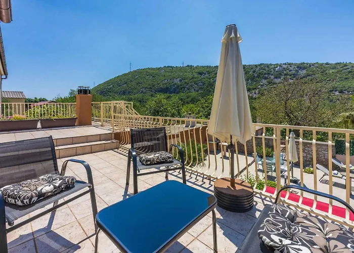 In 45277 Villa *