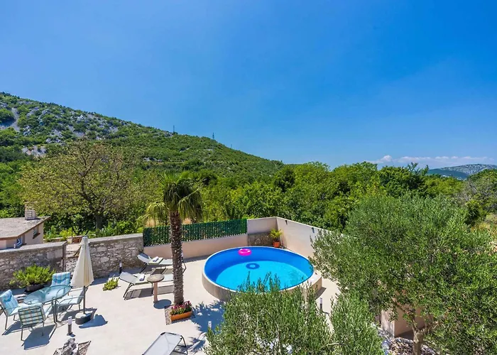 In 45277 Villa